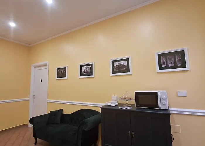 Гостевой дом Residenze Serventi Longhi Рим