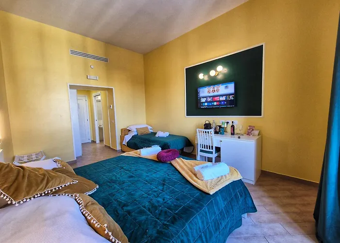 Residenze Serventi Longhi 4* Рим
