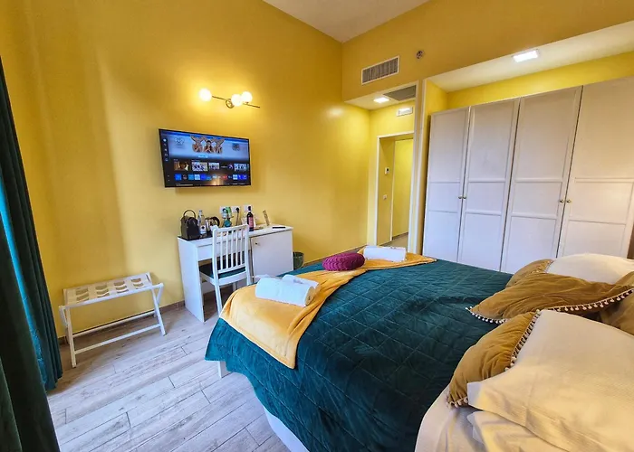 Гостевой дом Residenze Serventi Longhi Рим
