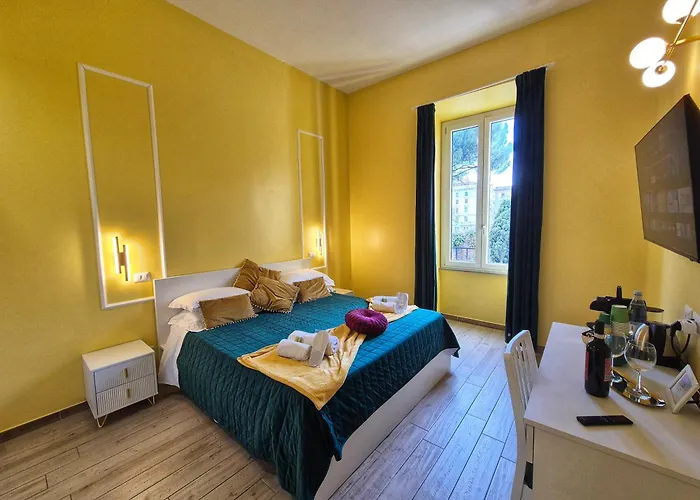 Residenze Serventi Longhi Гостевой дом 4*