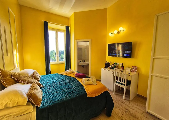 Residenze Serventi Longhi 4* Рим